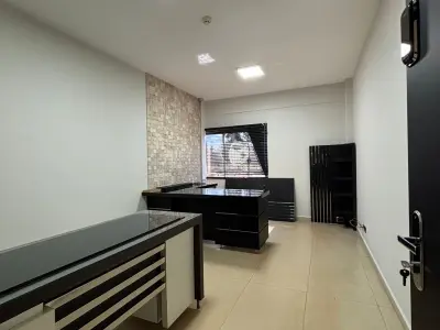 Oficina amoblada en alquiler en Ciudad del Este | 252 m² 3