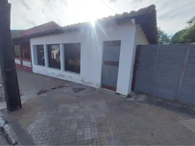 Escritório com casa integrada para alugar em Las Mercedes 3