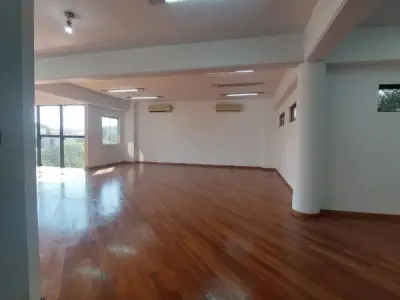 Escritório corporativo para alugar na Av. Boggiani, Assunção 4