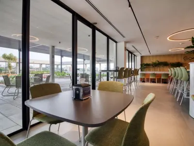 Escritório corporativo à venda no Go Tower, Barrio Jara 4