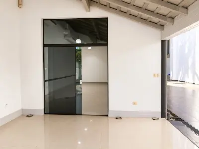 50 m² Office in Ycua Sati, Asunción 3