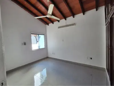 Escritório para alugar em Mburicaó, Assunção 4