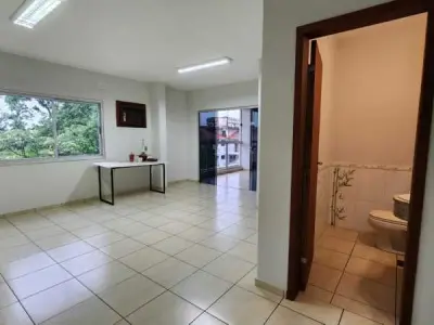 Office for rent at Paraná Country Club, Hernandarias 2