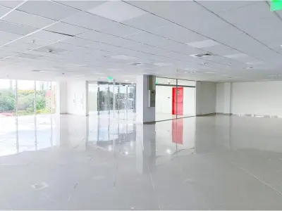 Oficina en alquiler en Villa Morra, Asunción 3