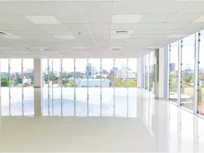 Offices for rent in Villa Morra, Asunción 2