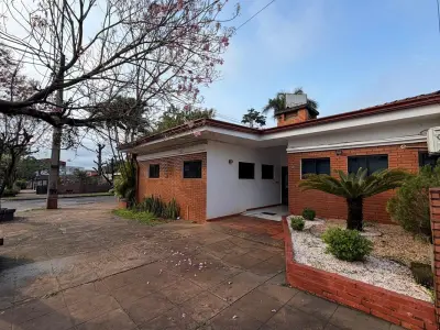 Propiedad comercial en alquiler en Encarnación, Itapúa 2