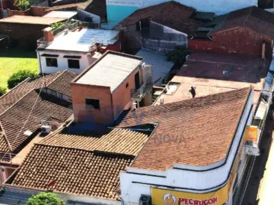 Propriedade comercial à venda com 11 salas e casa em San Lorenzo 2