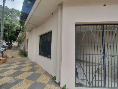 Propriedade comercial à venda com 3 apartamentos e 4 salões 5