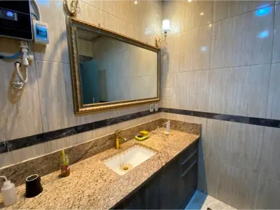 Propriedade comercial à venda com depósito em Pettirossi 3
