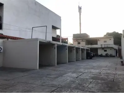 Propiedad comercial en venta en Nazareth, Asunción 4