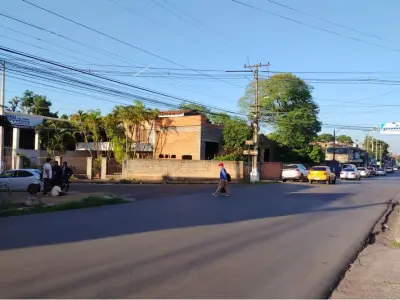 Propiedad comercial en venta en San Blas, San Lorenzo 3
