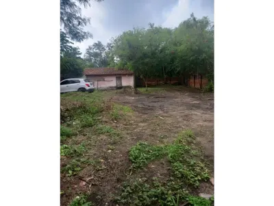 Propiedad comercial en venta en Villa Hayes 4