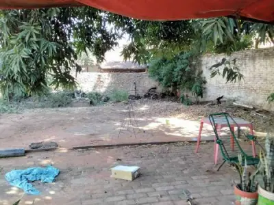 Commercial property for sale in Vista Alegre, Asunción — 4 rented shops 2