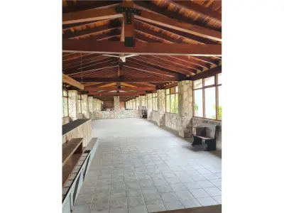 Commercial property for sale in Ypacaraí, Central 3