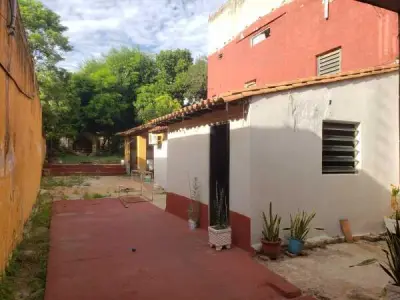 Propiedad comercial en venta sobre Av. Gral. Aquino — Centro de Luque 3