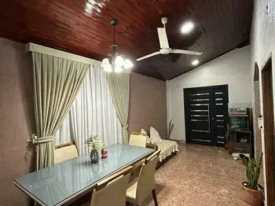 Propiedad con dos casas en venta en San Roque, Ciudad del Este 3