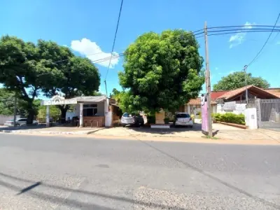 Property with commercial space for sale in Fernando de la Mora 3