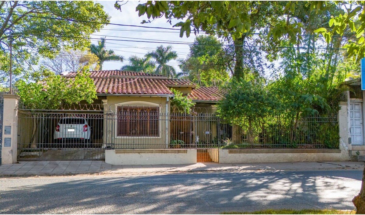Propiedad de inversión en venta sobre Av. Boggiani, Villa Aurelia, Asunción