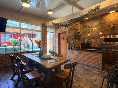 Independent Property with BBQ Area, Pool and Apartment for Sale, Roberto L. Petit 4