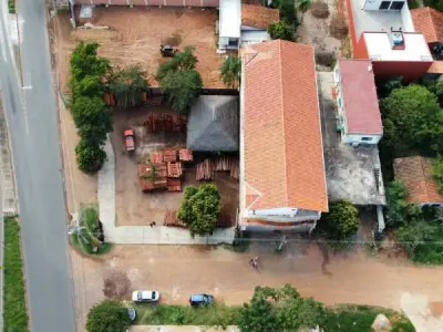 Propiedad multifamiliar en venta en Isla Aveiro, Limpio — 3 niveles 2