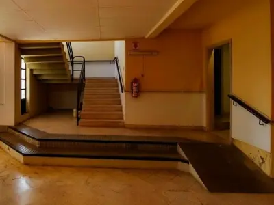 Imóvel para escritórios ou centro cultural à venda, Avda. España, Assunção 3