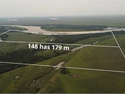 Propiedad rural en venta a orillas del Río Tebicuary, Caapucú 4