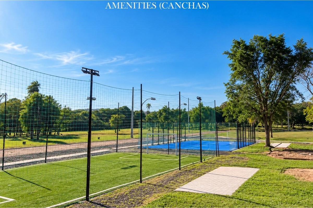 734 m² lot for sale in Pindó Gated Community, San Bernardino