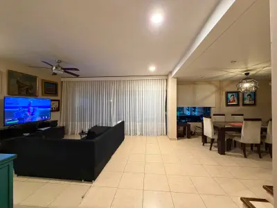 Residência clássica à venda no Mburucuya, Assunção 2