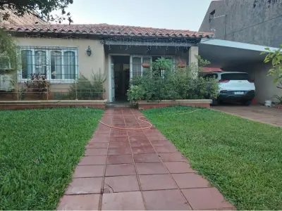Residencia comercial en venta en Laurelty, Luque 4