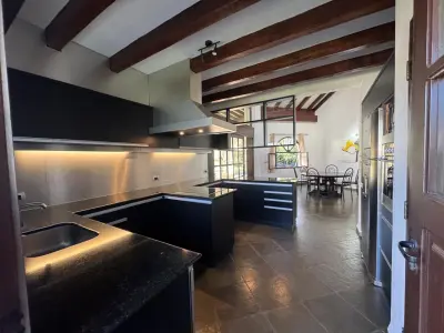 Residencia com piscina e amplo jardim no Barrio Puerto Marco, Hernandarias 4