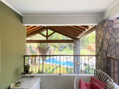 Residencia de lujo con amplio terreno en Zona UCA, Santa Librada 5