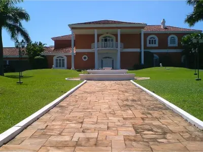 Residencia de lujo en venta en Fernando de la Mora 4