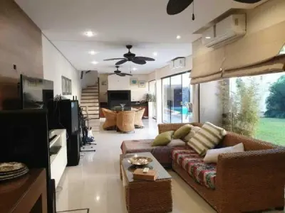 Residencia de lujo en venta en Santo Domingo, Asunción 2