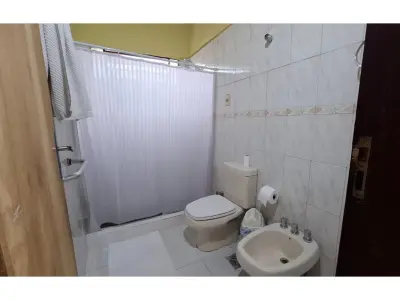 Casa para alugar com piscina em Felicidad, Lambaré 4