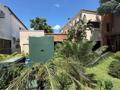 Residencia en venta con 4 suites en Montesol, Luque 4