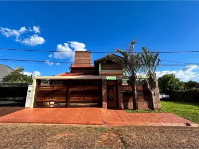Residência à venda com piscina em Cambyretá 3