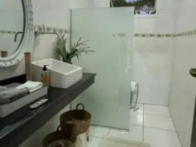 Residência à venda no Paraná Country Club, Hernandarias 3