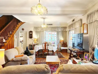 Residencia en venta en Las Mercedes, Asunción 4