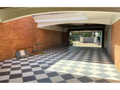 Residência à venda em Mariscal López, Assunção 2