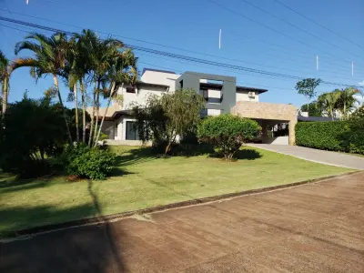 Residence for Sale in Paraná Country Club, Hernandarias 2