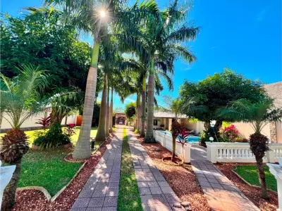 Residência à venda em San Carlos, Ñemby 4