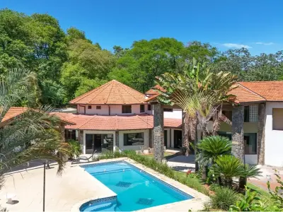 House for sale in Santa Librada, Asunción 2