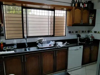 Residence for Sale in Zona del Yacht, Lambaré — 900 m² 2