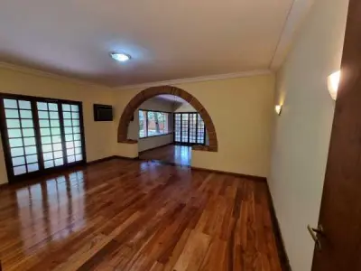 Residência à venda na Av. Mariscal López, Assunção 4