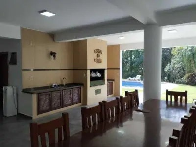 Semi-Furnished Residence for Sale in Paraná Country Club, Hernandarias 4