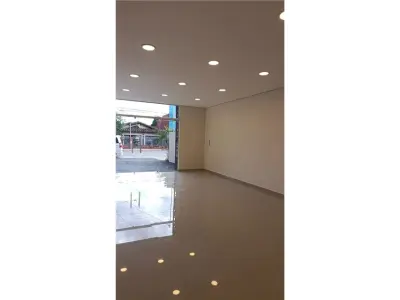 Salão comercial para alugar em Itauguá, novo 3