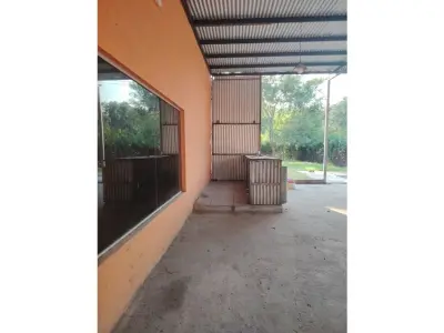 156 m² commercial space for rent on Av. La Victoria, San Lorenzo — with parking 4