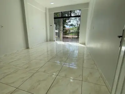 Salón comercial en alquiler a estrenar, San José, Ciudad del Este – 24 m² 3