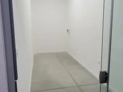 Commercial Space for Rent at Mercado 4, Asunción 2