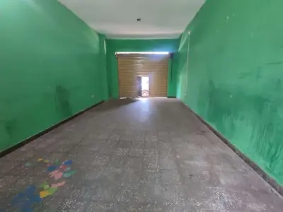 Salão comercial para alugar em Fernando de la Mora 4